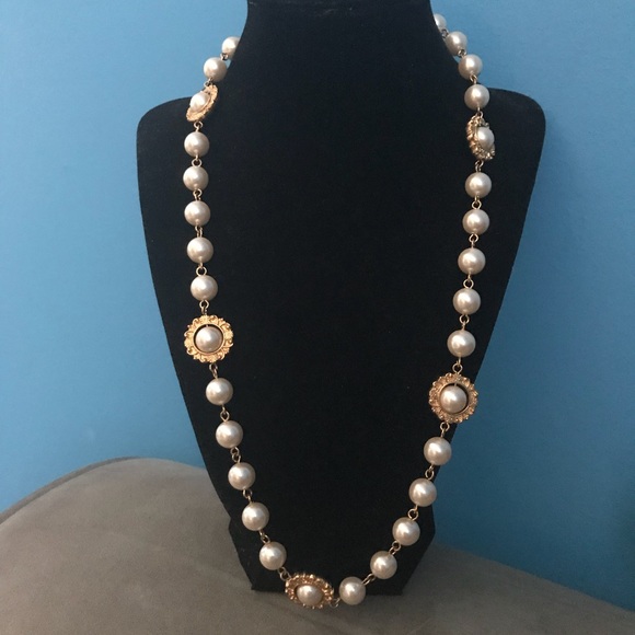 Jewelry - Absolutely Gorgeous Embellished Pearls